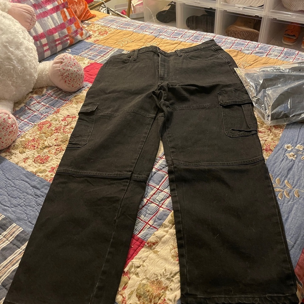 Universal Thread Black Cargo Pants